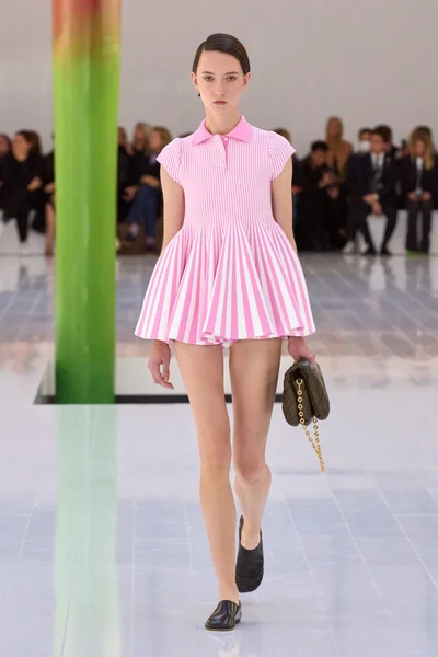 Look 23